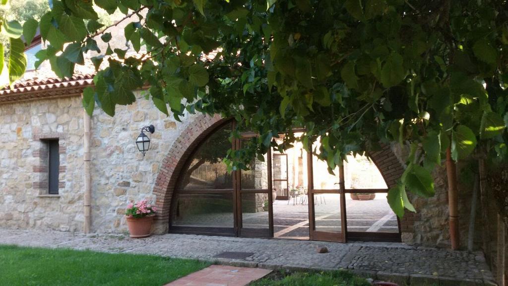 Masseria Rocca Di Gonato Castelbuono  Exteriör bild
